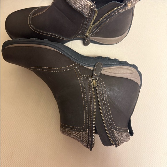 East land women’s snow booties - Picture 3 of 4